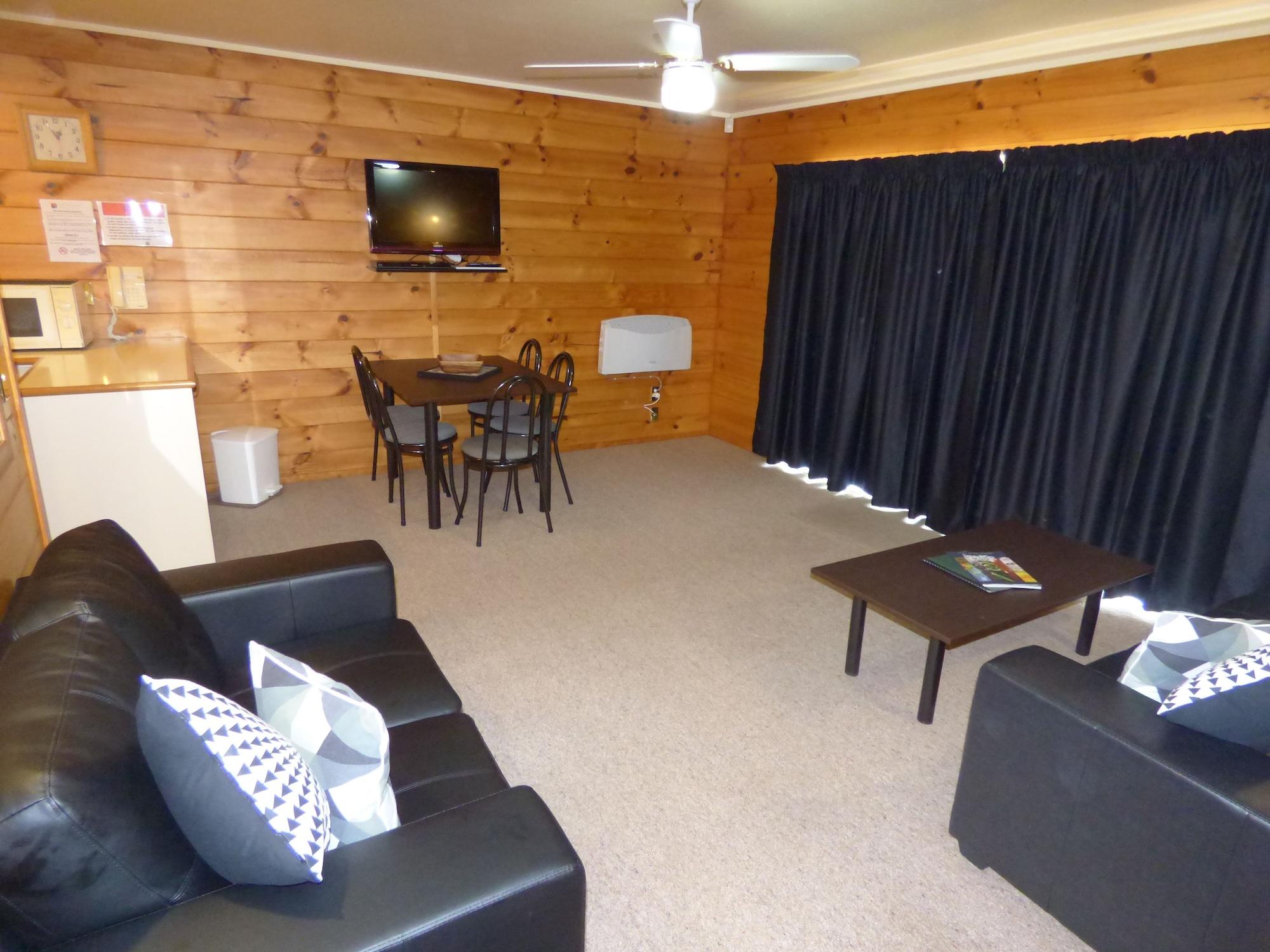 Cedarwood Lakeside Motel & Conference Venue Rotorua Exterior foto